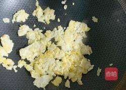 一周宝宝辅食：牛肉碎蛋炒饭的做法图解6