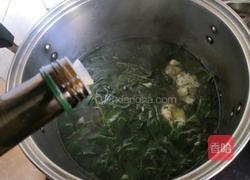 枸杞叶鱼滑汤的做法图解10