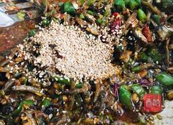 香辣小鱼干的做法图解6