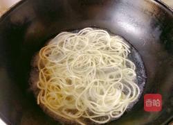 葱油面的做法图解2