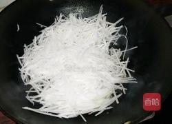 蒜苗炒萝卜丝的做法图解4