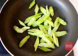 芹菜炒腐竹的做法图解4