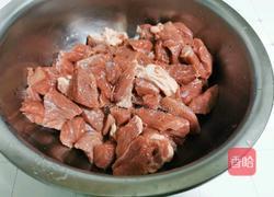 牛肉煨黄豆的做法图解2