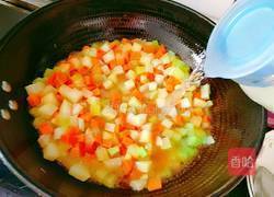 胡萝卜莴笋炒土豆的做法图解9
