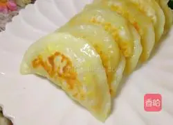 Illustration of making cabbage, vermicelli and egg cartons 9