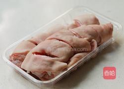 腐竹焖猪蹄的做法图解1