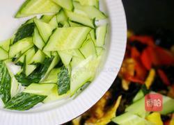 低脂低卡的黄瓜木耳炒鸡蛋的做法图解7