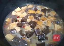 红烧豆腐猪血的做法图解2