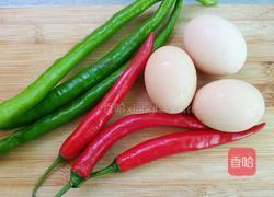 双椒炒蛋 的做法图解1