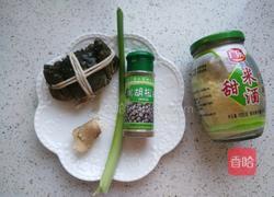 酒酿焖蟹的做法图解1