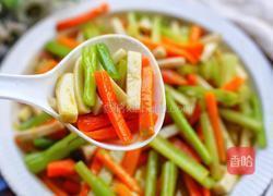 杏鲍菇胡萝卜炒西芹的做法图解13