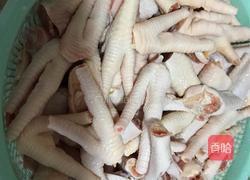 自创凉拌鸡爪的做法图解1