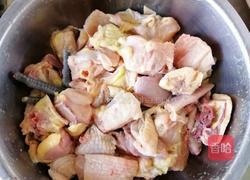 黄焖鸡的做法图解1