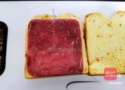 火腿鸡蛋芝士三明治的做法图解4