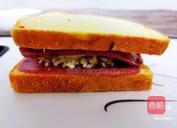火腿鸡蛋芝士三明治的做法图解9