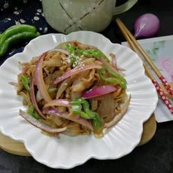 洋葱炒鸡肠的做法[图]