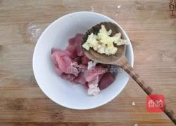 莲藕小炒的做法图解2