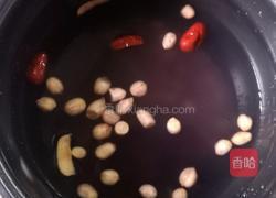 红豆花生黑米粥的做法图解6