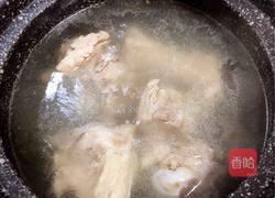 酸菜炖大骨的做法图解6