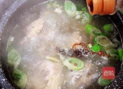 酸菜炖大骨的做法图解11