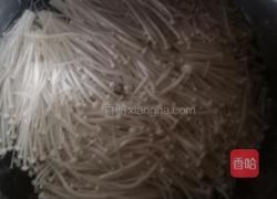 凉拌蒜香金针菇的做法图解4
