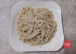 凉拌蒜香金针菇的做法图解5