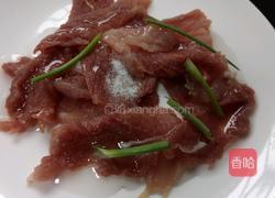 莲藕炒肉片的做法图解1