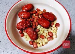 紅棗花生豆?jié){的做法圖解2