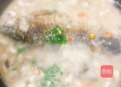 口蘑鲫鱼汤的做法图解8