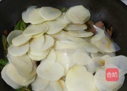 土豆炒腊肉的做法图解6