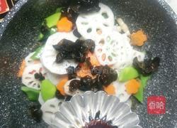 快手荷塘小炒的做法图解6