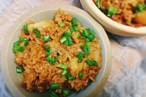 土豆火腿电饭煲焖饭