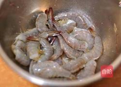 蒜蓉粉丝开背虾 的做法图解1