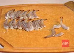 蒜蓉粉丝开背虾 的做法图解2