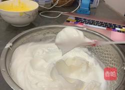 戚风蛋糕的做法图解6