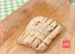 Illustration of golden foie gras fried rice 3