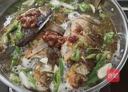 焖洞庭湖野生鲫鱼的做法图解7