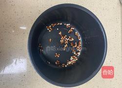 椰汁芡实香芋煲的做法图解2