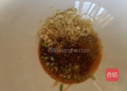 酸汤方便面的做法图解2