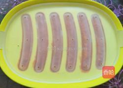 红萝卜虾肉肠的做法图解7