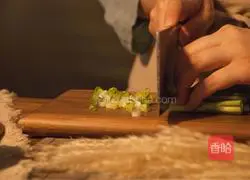 Chicken soup wontons, illustration of how to make mellow soup base 1