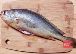 家常酱烧黄花鱼的做法图解1