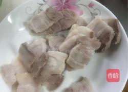 蒜苗回锅肉的做法图解2