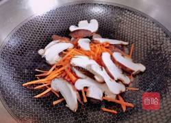 香肠鸡蛋炒面的做法图解8