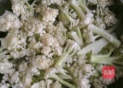 家常炒花菜的做法图解1