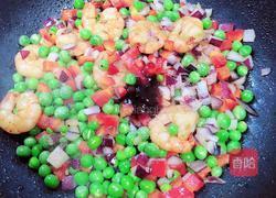 菠萝虾仁炒饭的做法图解11
