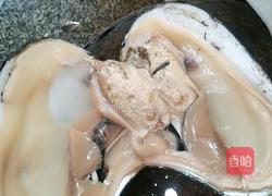 眉豆花生鸡脚河蚌汤的做法图解2