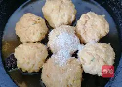 Illustration of how to make sweet and sour meatballs 10