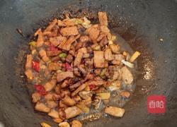 超下饭的包菜炒肉的做法图解6