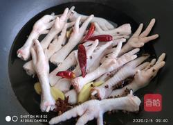 鲍汁花菇焖凤爪的做法图解3